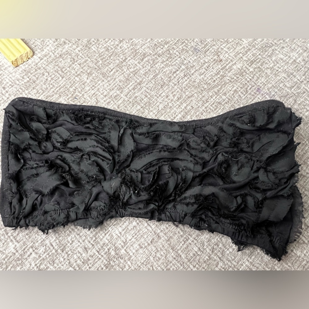 Wet Seal Black Floral Lace Bandeau Top
